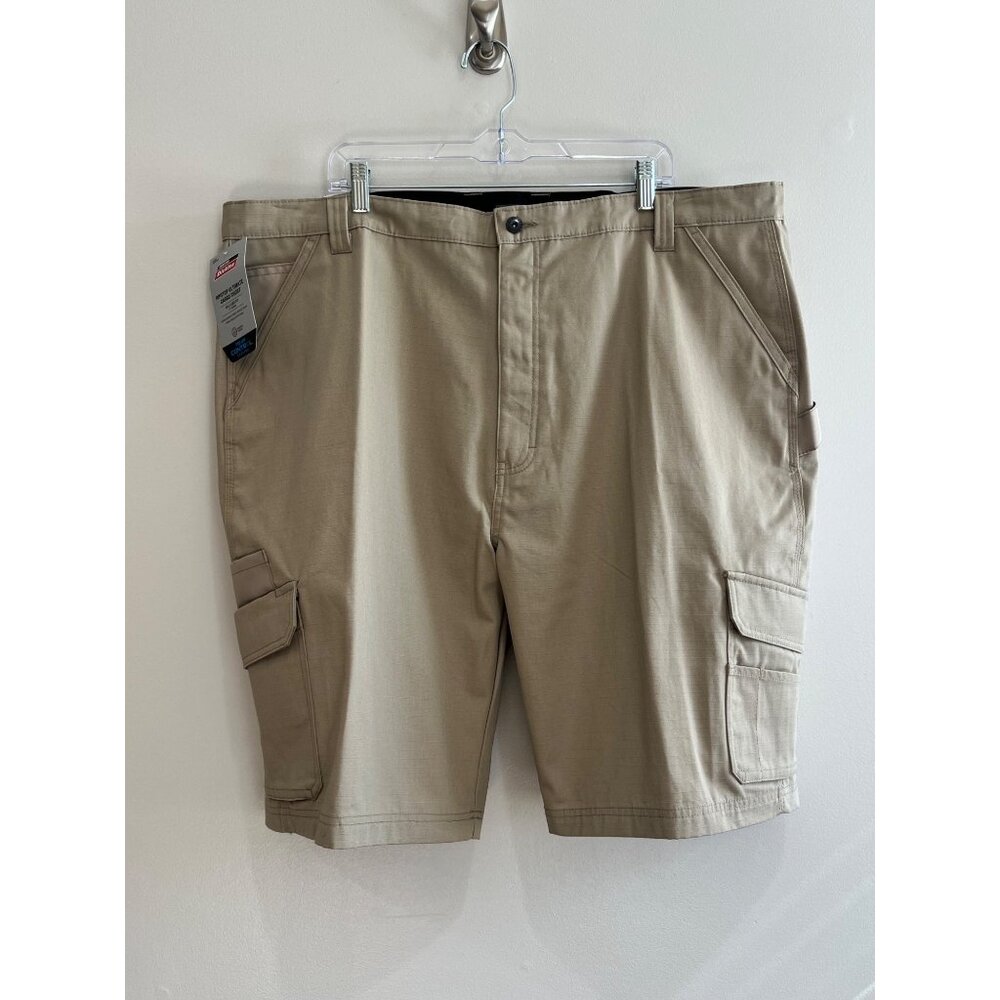 Dickies Ripstop Ultimate Cargo Short Mens 44x11 Khaki Temp Control Cooling - Picture 2 of 8